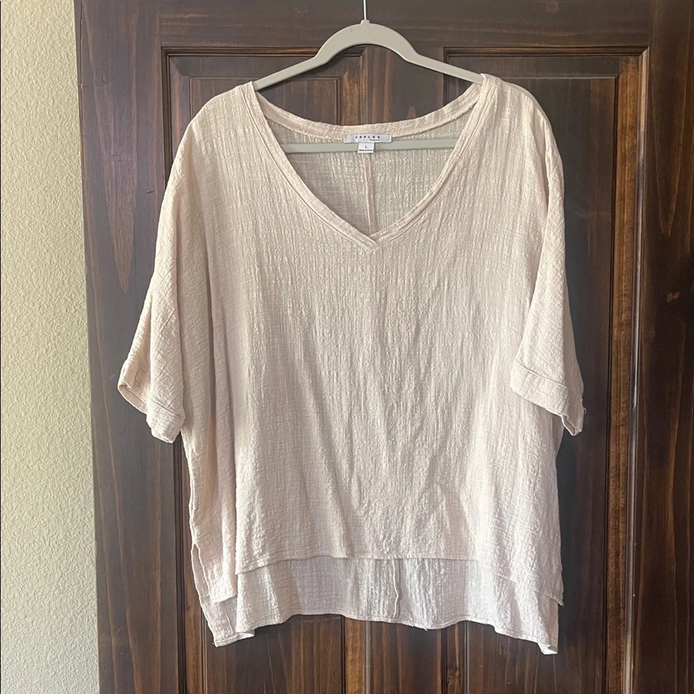 FAVLUX Lightweight V-Neck Tunic in Cream - Picture 1 of 4